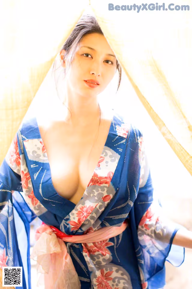 Manami Hashimoto - Orgybabe Black Alley